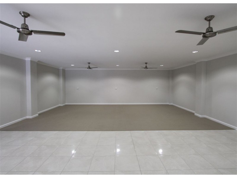 4/202 Queen, Ayr QLD 4807