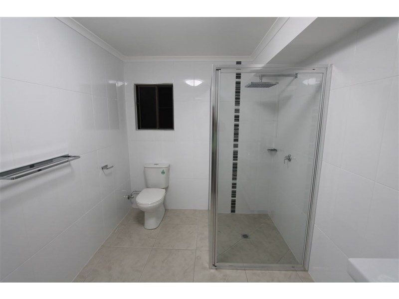 4/202 Queen, Ayr QLD 4807