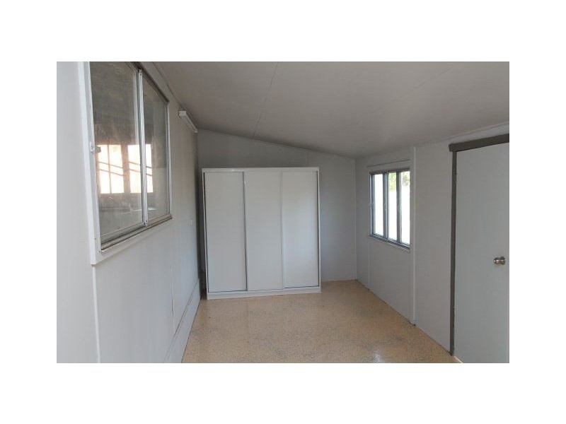 8 Fourth Street, Home Hill QLD 4806