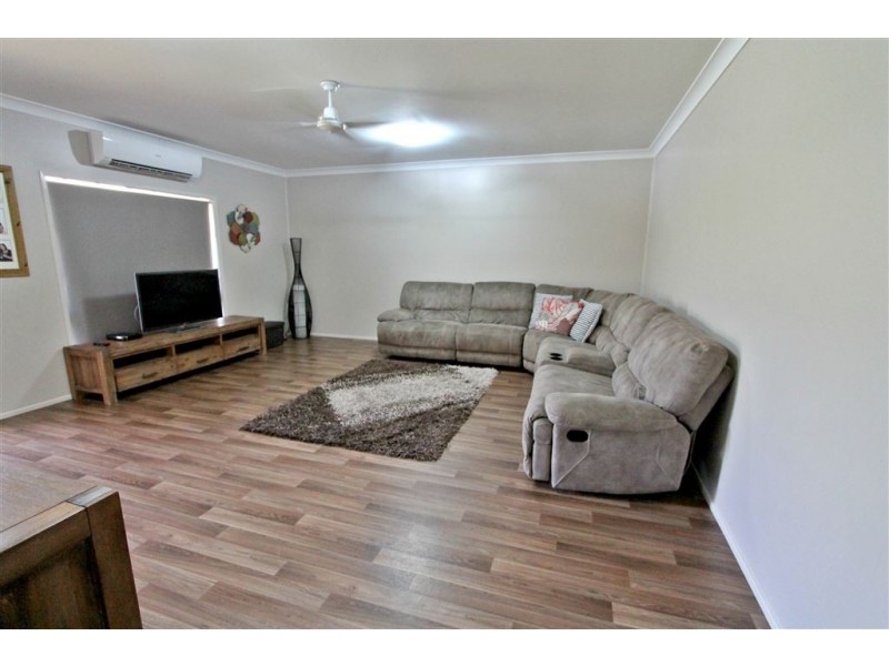88- 90 Munro Street, Brandon QLD 4808
