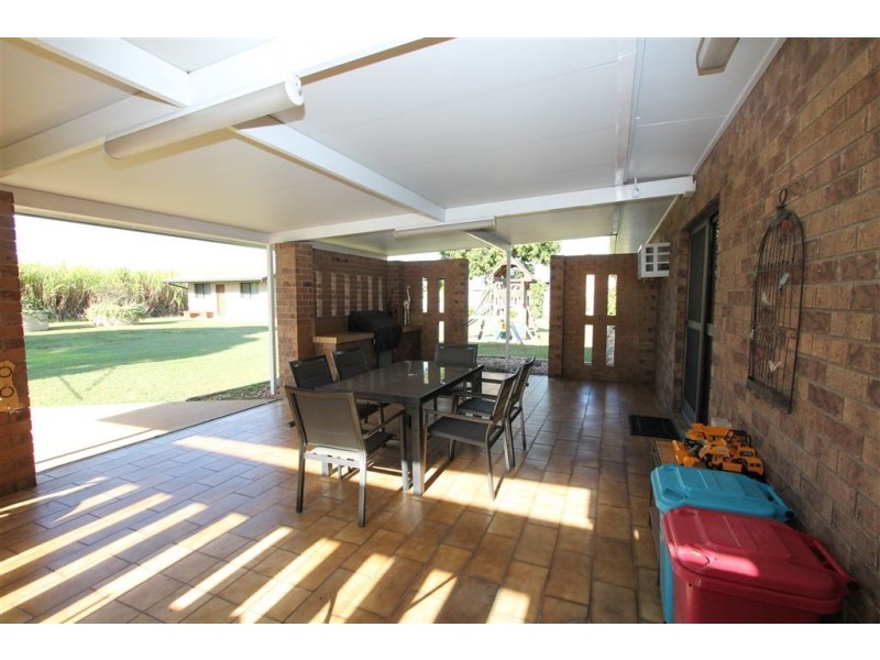 88- 90 Munro Street, Brandon QLD 4808
