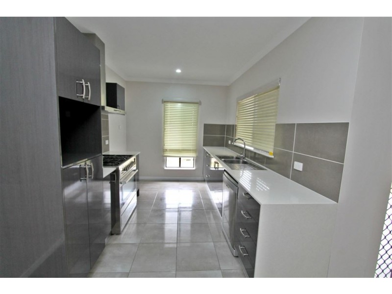 125 Mackenzie Street, Ayr QLD 4807