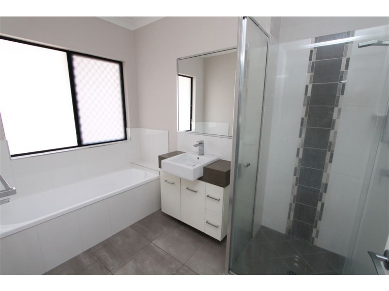 125 Mackenzie Street, Ayr QLD 4807