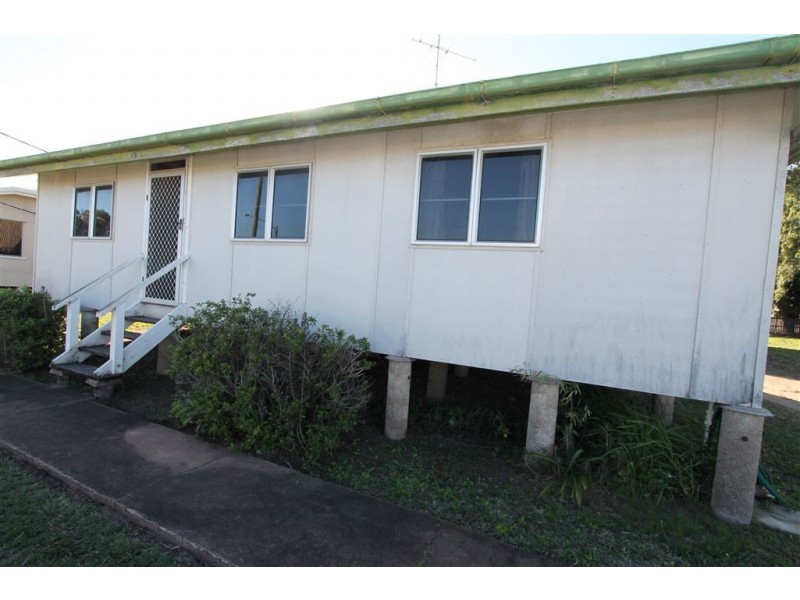 5 Queen Street, Ayr QLD 4807