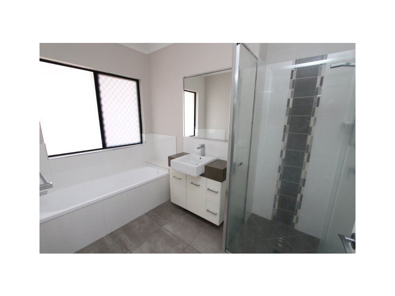 125 Mackenzie Street, Ayr QLD 4807