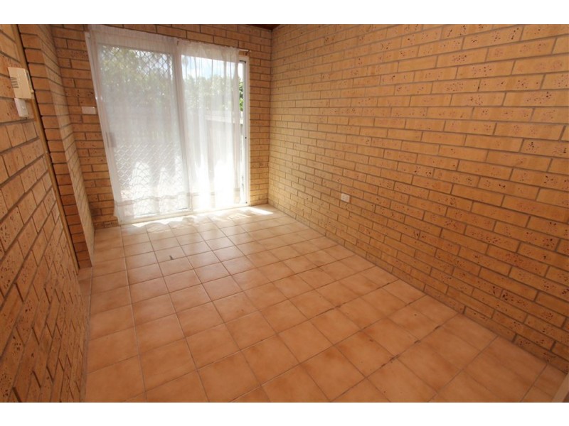 9/25 Conley Street, Ayr QLD 4807