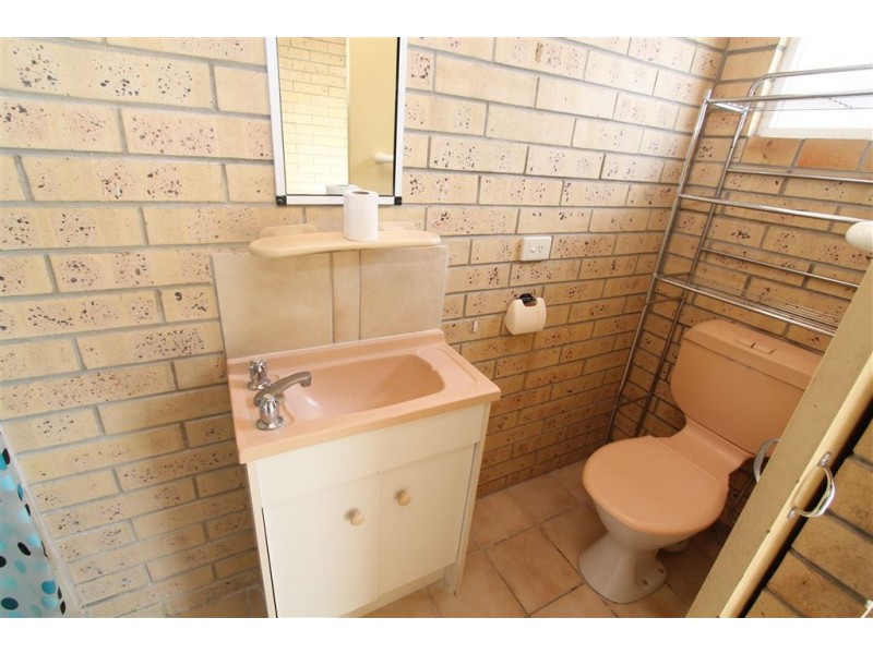 9/25 Conley Street, Ayr QLD 4807