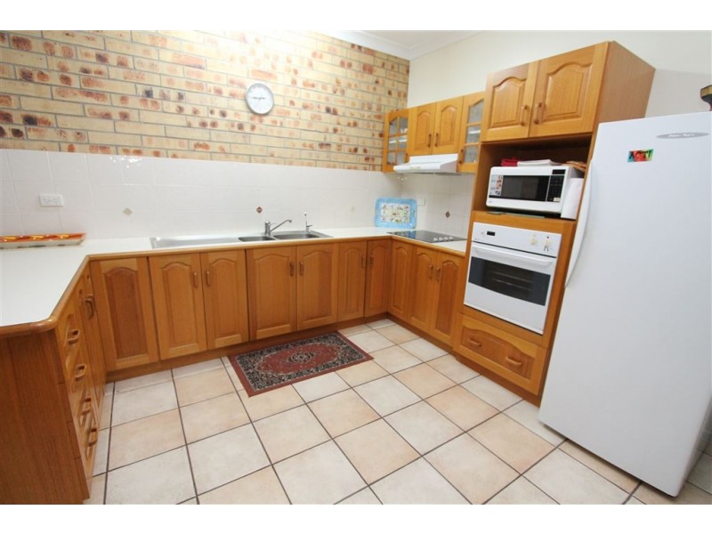 4/68 Munro Street, Ayr QLD 4807