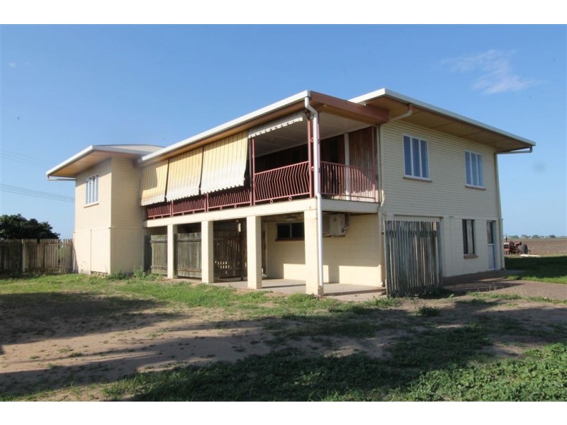 173 Anabranch Road, Jarvisfield QLD 4807