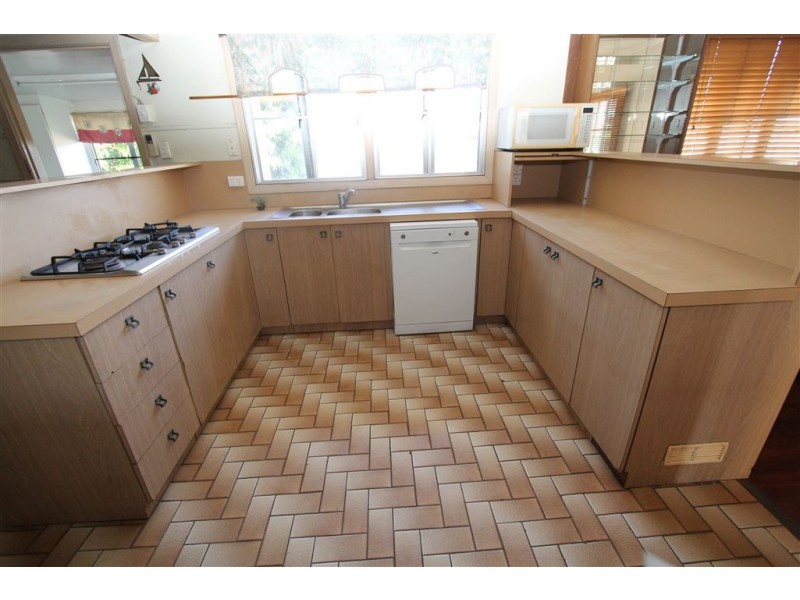 173 Anabranch Road, Jarvisfield QLD 4807