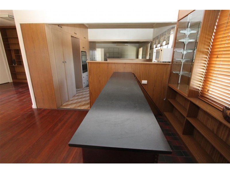 173 Anabranch Road, Jarvisfield QLD 4807