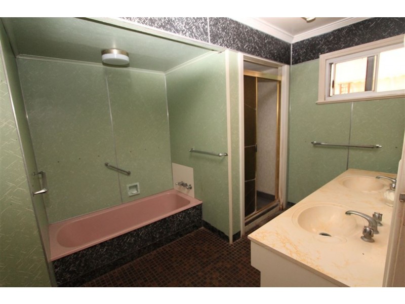 173 Anabranch Road, Jarvisfield QLD 4807