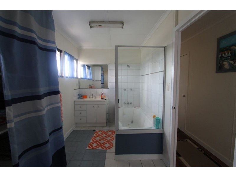 40 Betina Street, Ayr QLD 4807