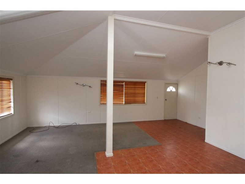 110 Railway Street, Ayr QLD 4807
