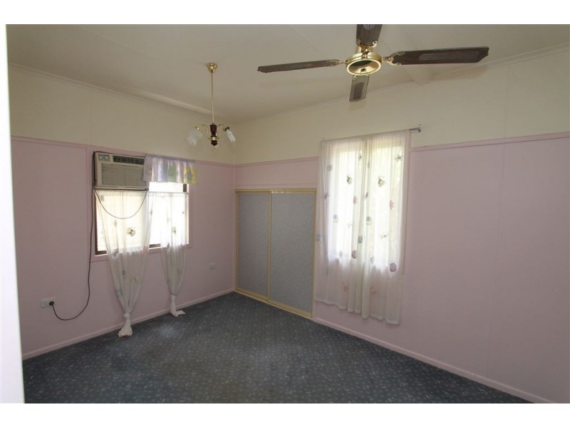 110 Railway Street, Ayr QLD 4807