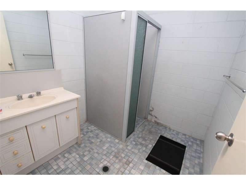 1/5 Macmillan Street, Ayr QLD 4807