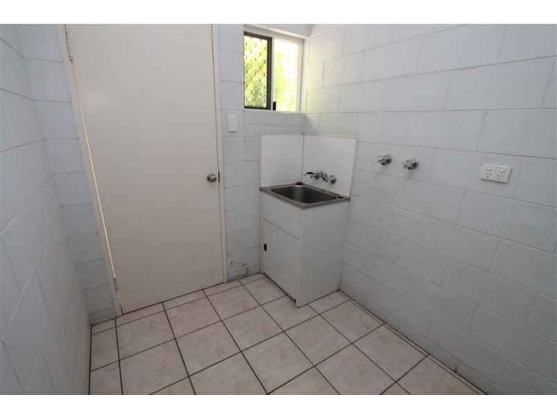 1/5 Macmillan Street, Ayr QLD 4807