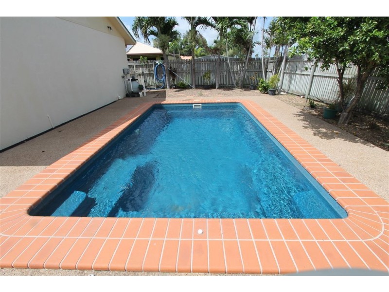 4 Harley Drive, Ayr QLD 4807
