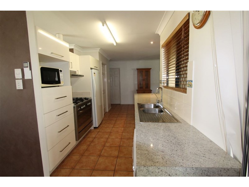 4 Harley Drive, Ayr QLD 4807