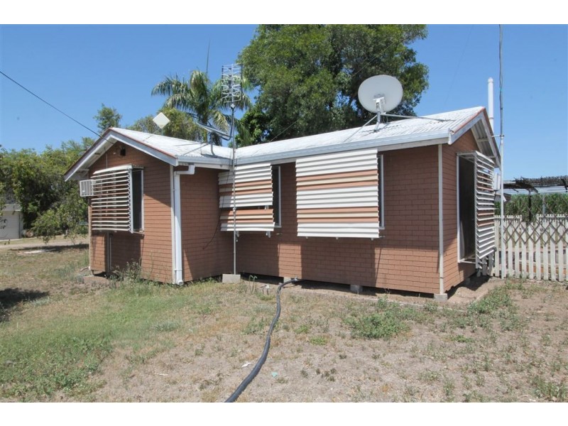 18-20 Larkin Street, Ayr QLD 4807