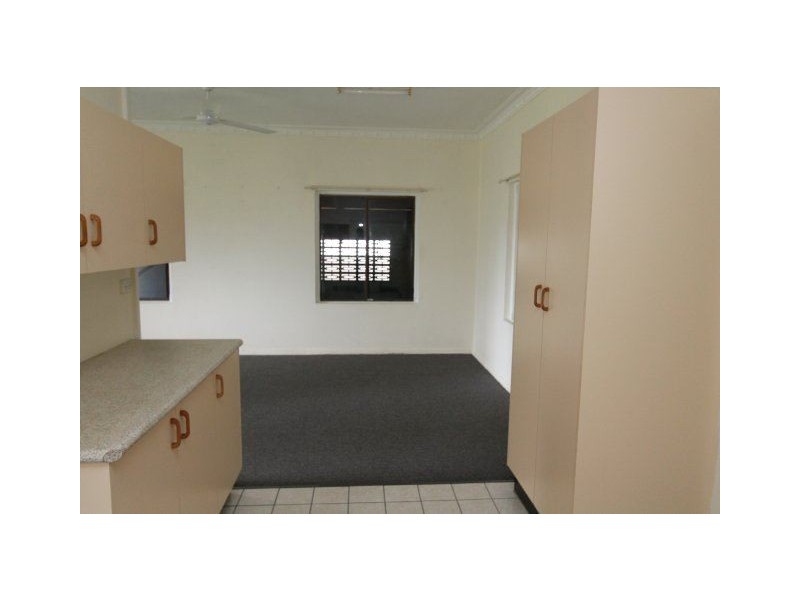 54 Fourth Street, Home Hill QLD 4806