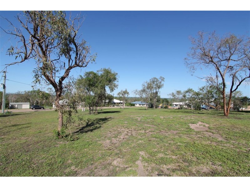 45 Castorina Drive, Mount Kelly QLD 4807