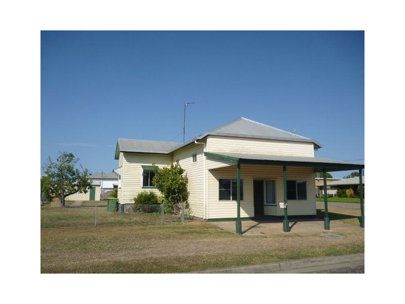 84 Mackenzie Street, Ayr QLD 4807