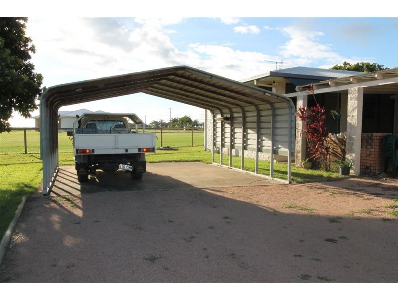 126 Anabranch Road, Jarvisfield QLD 4807