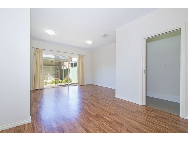 52 MacMillan Avenue, Mawson Lakes SA 5095