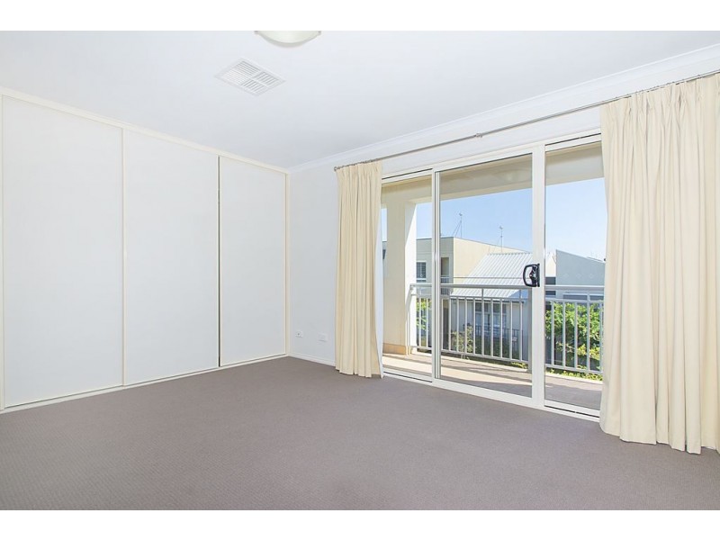 52 MacMillan Avenue, Mawson Lakes SA 5095