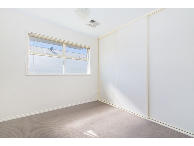 52 MacMillan Avenue, Mawson Lakes SA 5095