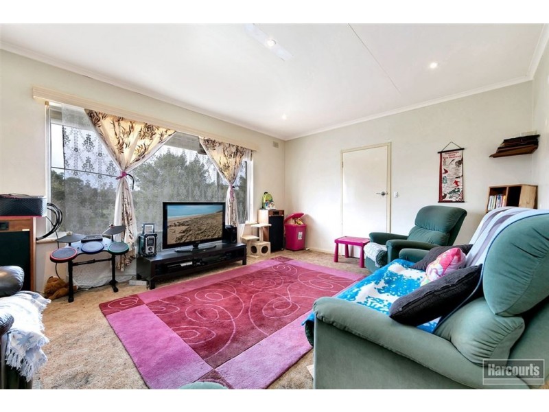 17 Adelaide Road, Greenock SA 5360