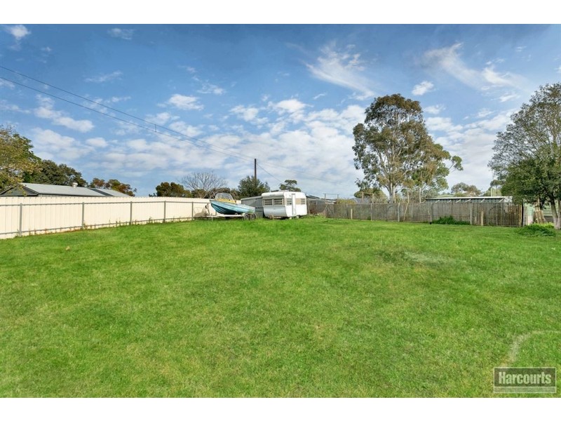 17 Adelaide Road, Greenock SA 5360