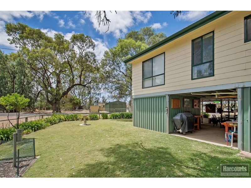 Lt 10 McPhee Avenue, Blanchetown SA 5357