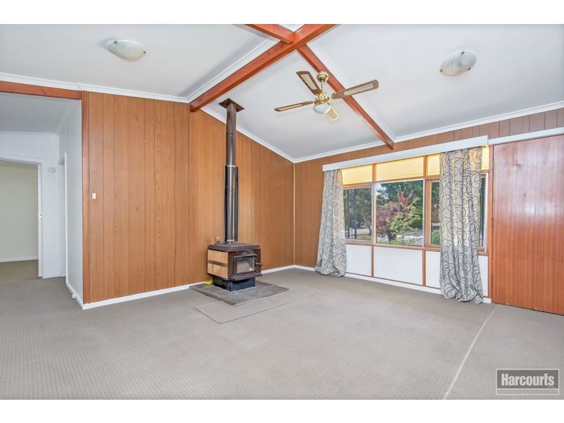 8 Carlisle Street, Williamstown SA 5351