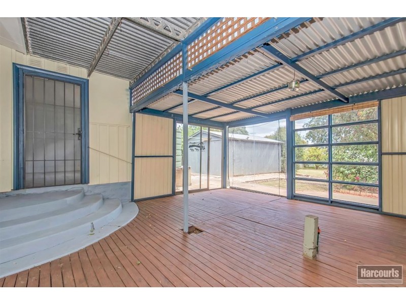 8 Carlisle Street, Williamstown SA 5351