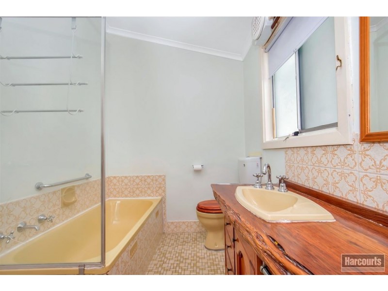8 Carlisle Street, Williamstown SA 5351
