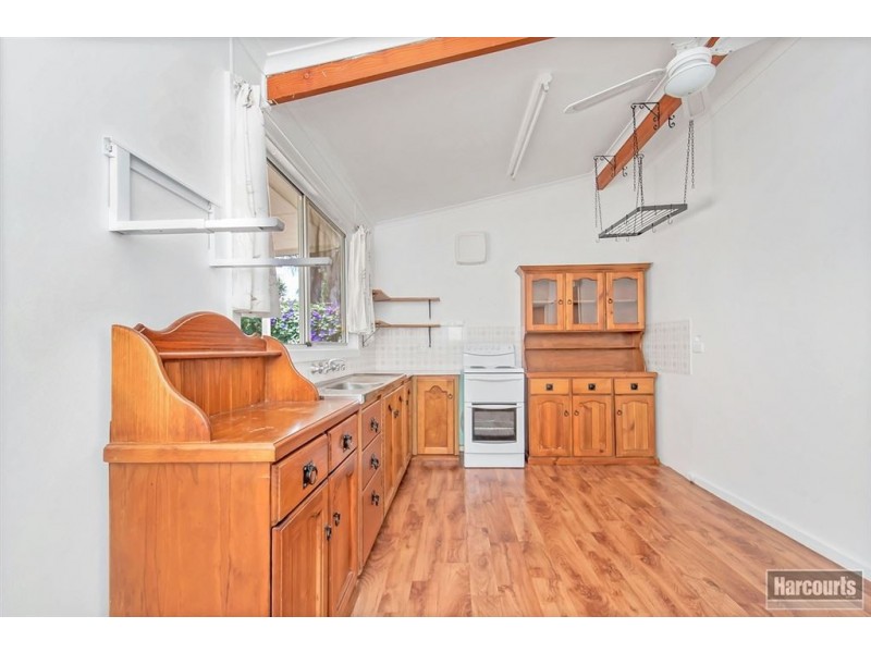 8 Carlisle Street, Williamstown SA 5351