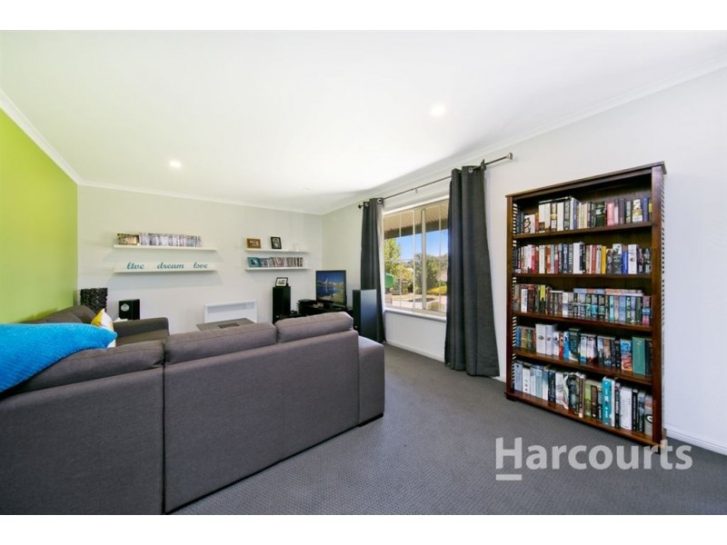 16 Gosling Court, Williamstown SA 5351