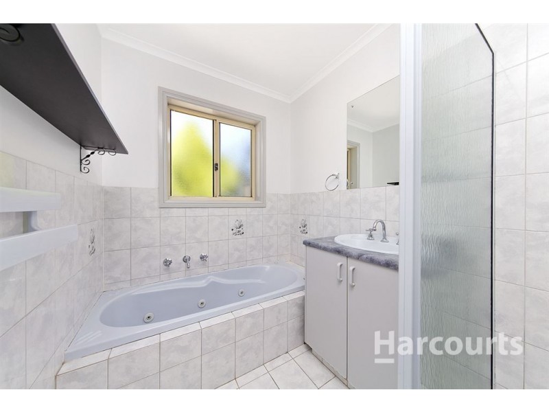 16 Gosling Court, Williamstown SA 5351