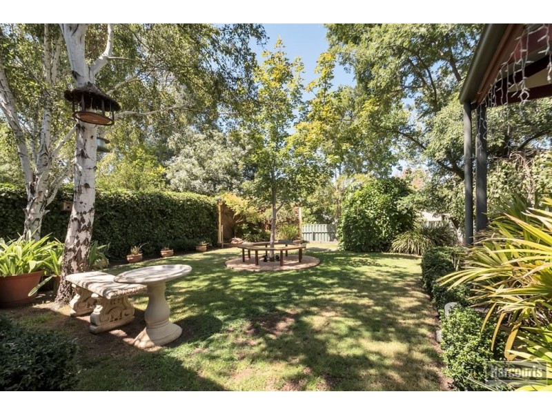 37 Whiteman Rd, Williamstown SA 5351