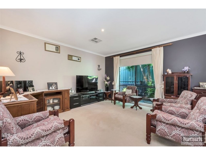 37 Whiteman Rd, Williamstown SA 5351