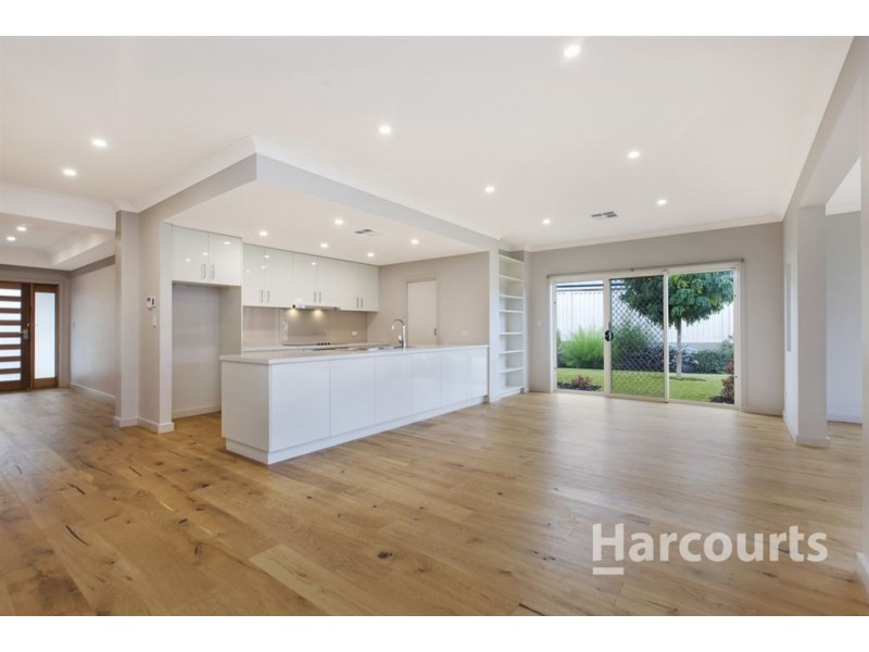 4 Clyde Court, Greenock SA 5360