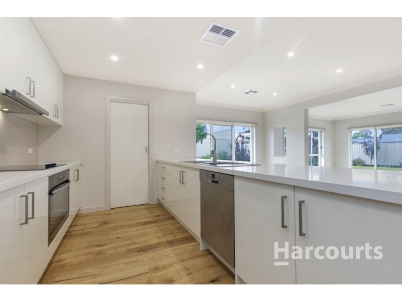 4 Clyde Court, Greenock SA 5360