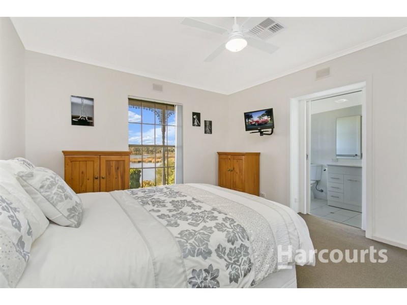 15 Purnong Rd, Mannum SA 5238