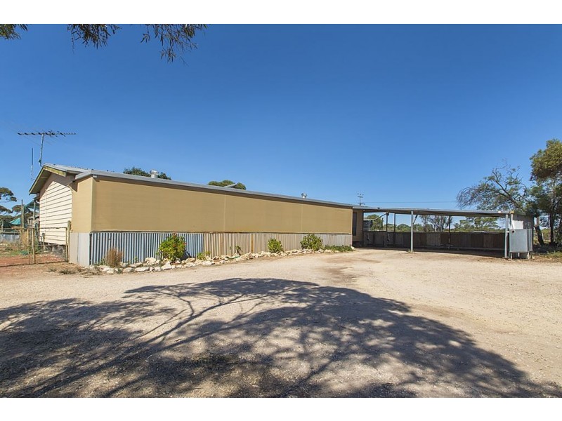 61 Angaston-Swan Reach Road, Sedan SA 5353