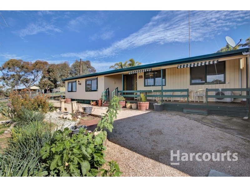 31 Upcher Street, Blanchetown SA 5357