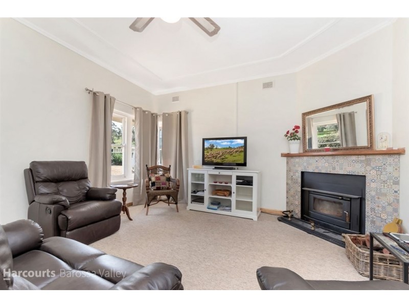 62 Moculta Road, Angaston SA 5353