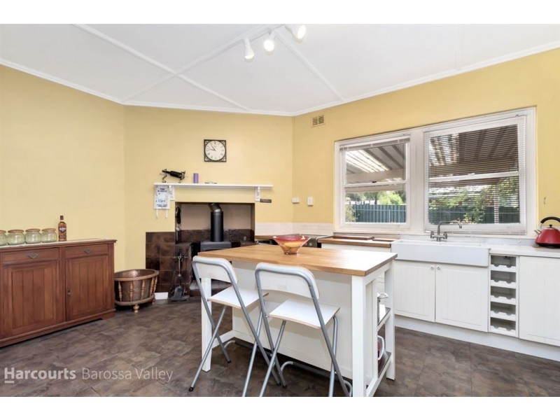 62 Moculta Road, Angaston SA 5353