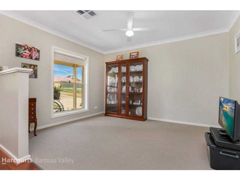 12 Polkinghorne Place, Williamstown SA 5351